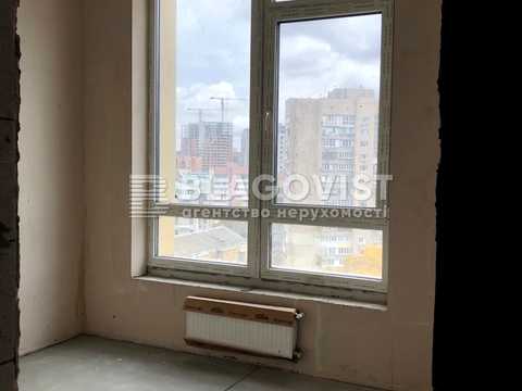 комерційна за адресою Жилянська вул., 68