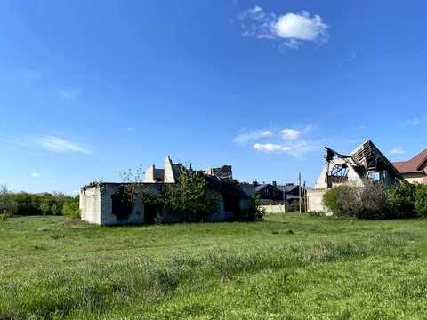 участок по адресу с. Новоселовка, Рабочая, 28