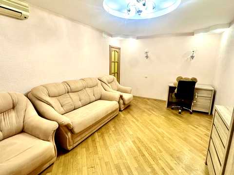 квартира по адресу Феодосийская ул., 10