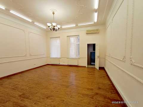 комерційна за адресою Велика Арнаутська вул., 121