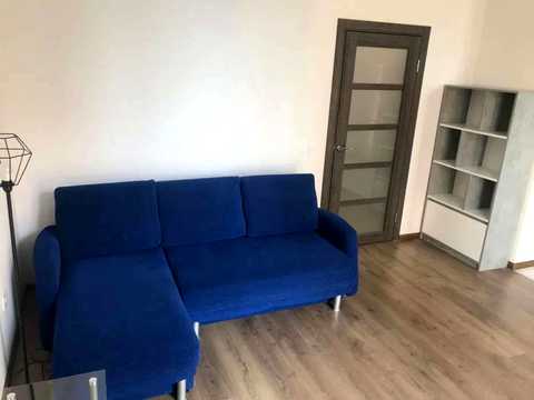 квартира за адресою Сім'ї Кульженків вул. (Петра Дегтяренка), 37