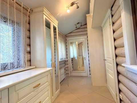 будинок за адресою с. Новоселівка, Набережна