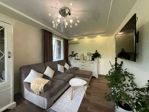 квартира за адресою Світла вул., 3