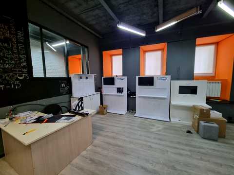 комерційна за адресою Саксаганського вул., 112Б