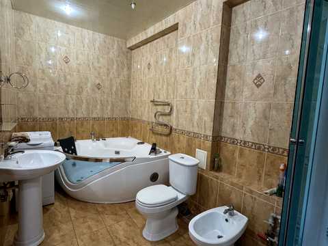 квартира за адресою Шота Руставелі вул., 34
