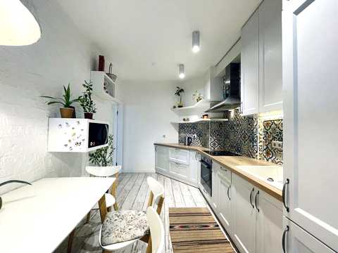 квартира за адресою Ревуцького вул., 7