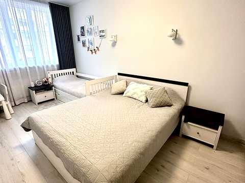 квартира за адресою Амосова, 61