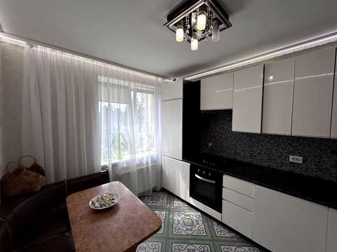 квартира за адресою Боголюбова вул., 37