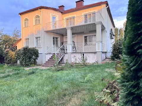 дом по адресу Михайла Матюшенка ул. (Воїнів Інтернаціоналістів), 33