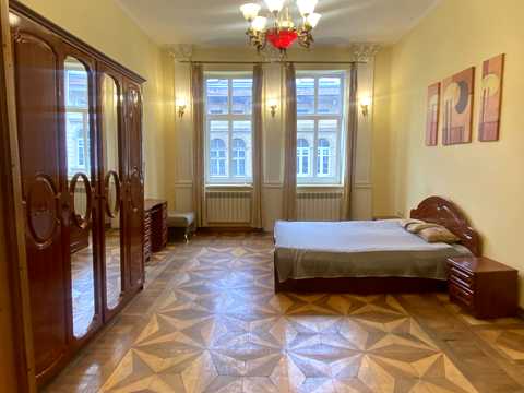 квартира за адресою Миколи Лисенка вул., 2