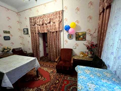будинок за адресою Володимира Івасюка вул. (Морозова), 13