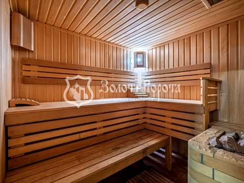 будинок за адресою с. Пухівка, Старонаводницька вул., 74