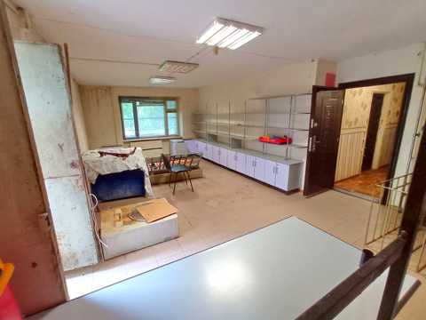 комерційна за адресою Робоча вул., 75