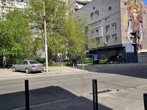 комерційна за адресою Старокозацька вул. (Комсомольська), 38