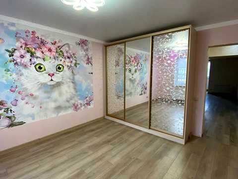 квартира за адресою Льва Лондау, 52л