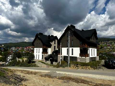 коммерческая по адресу прелуки, 1