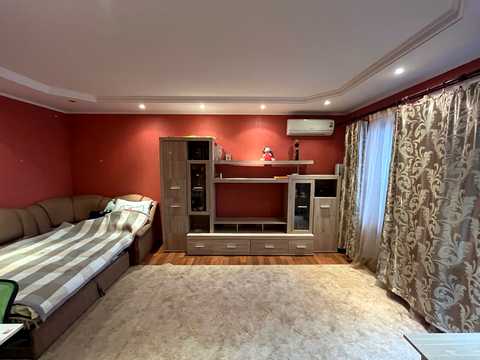 квартира за адресою Драгоманова вул., 8-А