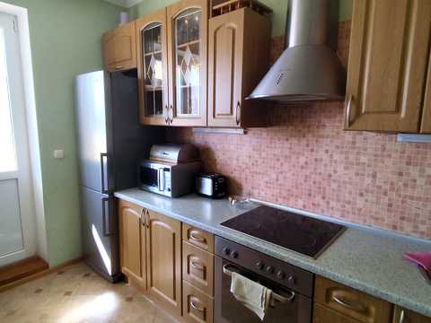квартира за адресою Анни Ахматової вул., 48