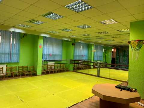 комерційна за адресою Академіка Сахарова вул., 36