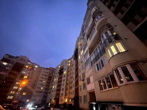 квартира за адресою Довженка вул., 12