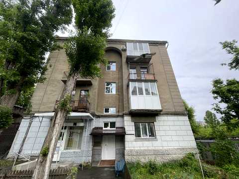 квартира за адресою Євгена Коновальця вул. (Щорса), 18