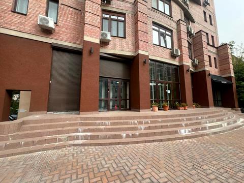 комерційна за адресою Олександра Кониського вул., 28а