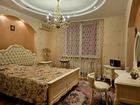 квартира за адресою Раїси Окіпної вул., 4-А
