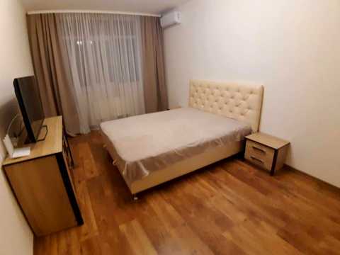 квартира за адресою Олени Пчілки вул., 2