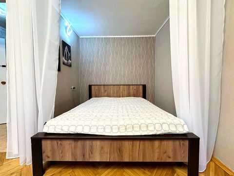 квартира за адресою Миколи Бажана просп., 7-Г