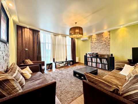 квартира за адресою Мостобудівників вул., 17