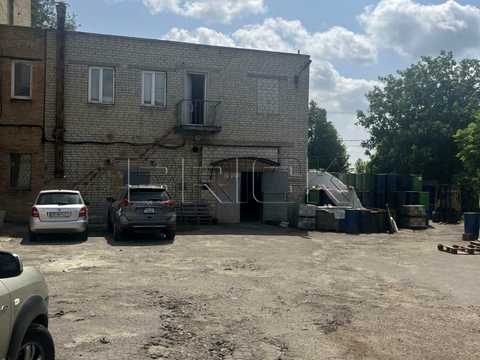 комерційна за адресою Чорних Запорожців вул. (Горького), 8