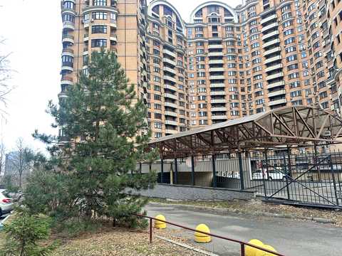 квартира за адресою Старонаводницька вул., 6-Б