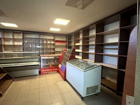 комерційна за адресою Вишнівецька, 1