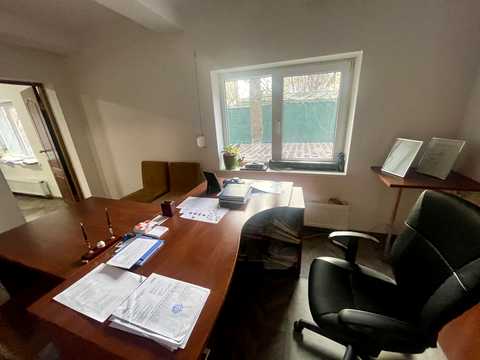 комерційна за адресою Науки просп., 33а