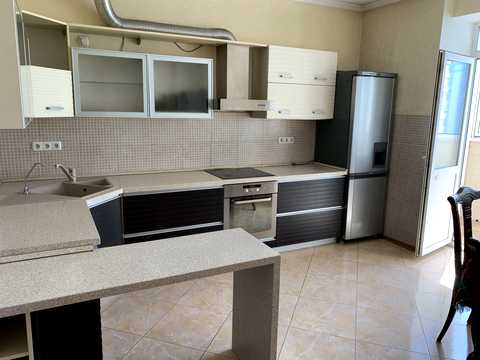 квартира за адресою Миколи Бажана просп., 12