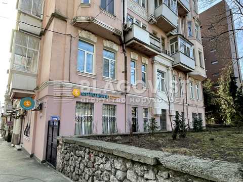 комерційна за адресою Чеховський пров., 11