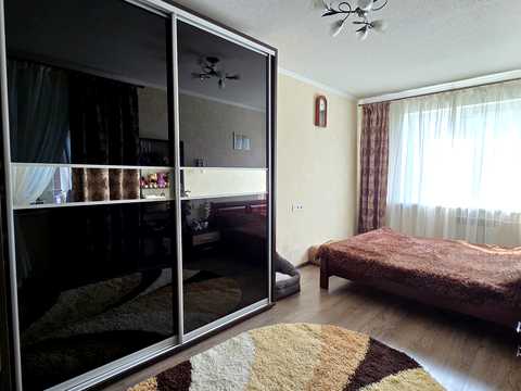 квартира за адресою Амосова вул. (Корчагінців), 1
