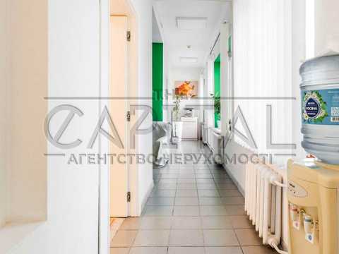 комерційна за адресою Шовковична вул., 34