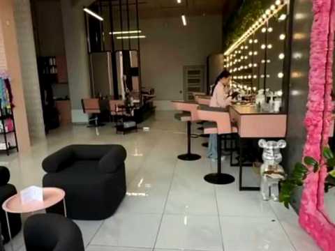 комерційна за адресою Василя Стуса вул. (Островського), 51-53