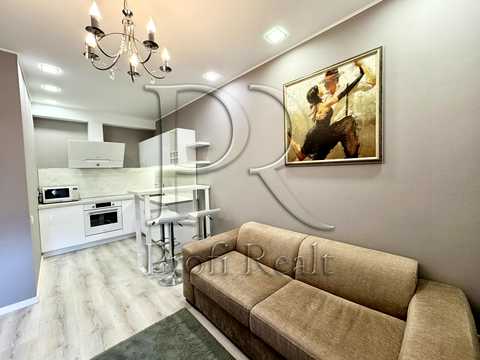 квартира за адресою Регенераторна вул., 4 к11