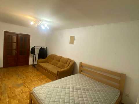 квартира по адресу Драгоманова ул., 31