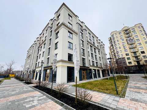 комерційна за адресою Західна вул., 4