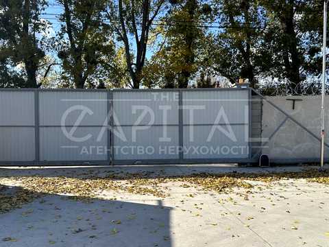 комерційна за адресою Соборна вул., 305
