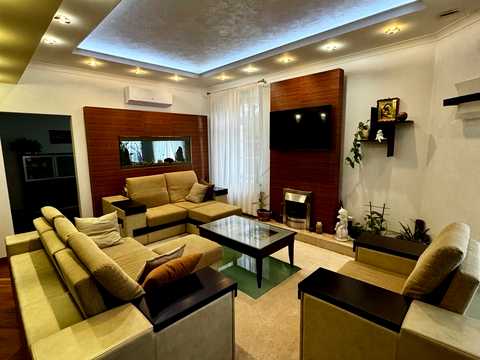 квартира за адресою Тернопільська вул., 12