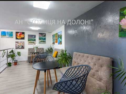 коммерческая по адресу Ревуцкого ул., 40-В