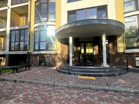 коммерческая по адресу Фельдмана ул., 1/1