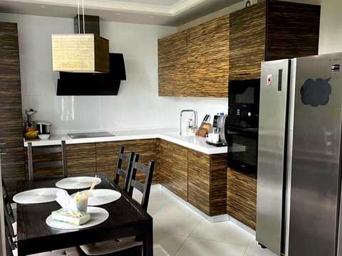 квартира за адресою Регенераторна вул., 4