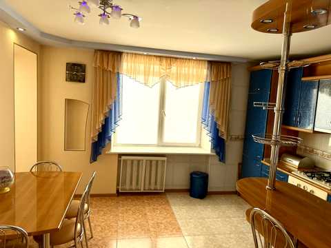 квартира по адресу Свободи ул., 22