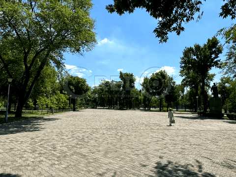 комерційна за адресою Кривий Ріг, пл. Гірницької Слави, 4