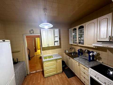 квартира за адресою Анни Ахматової вул., 6